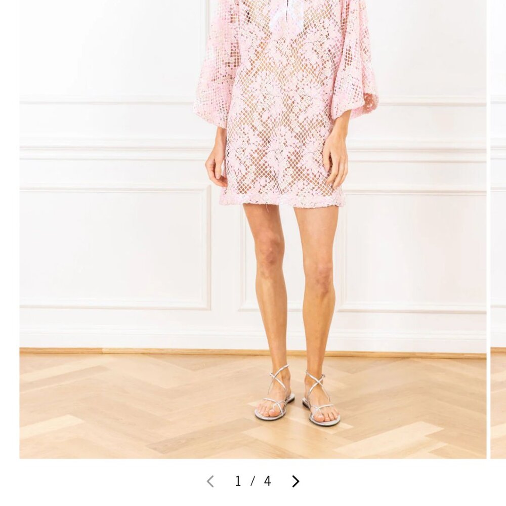 La Vie Style House Pink Lace Caftan Dress One Size used once for pictures.
